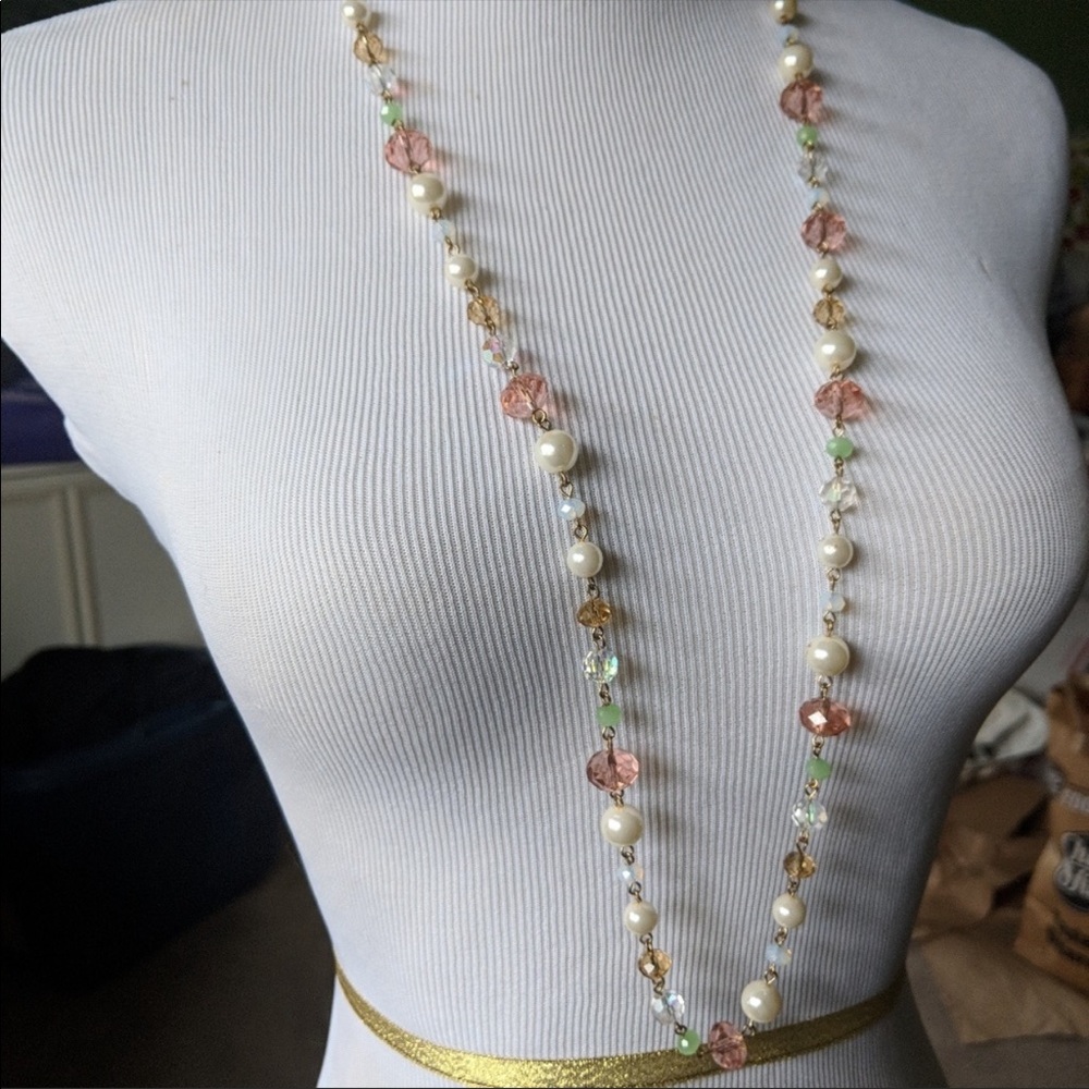 Cute pearl-like beading necklace